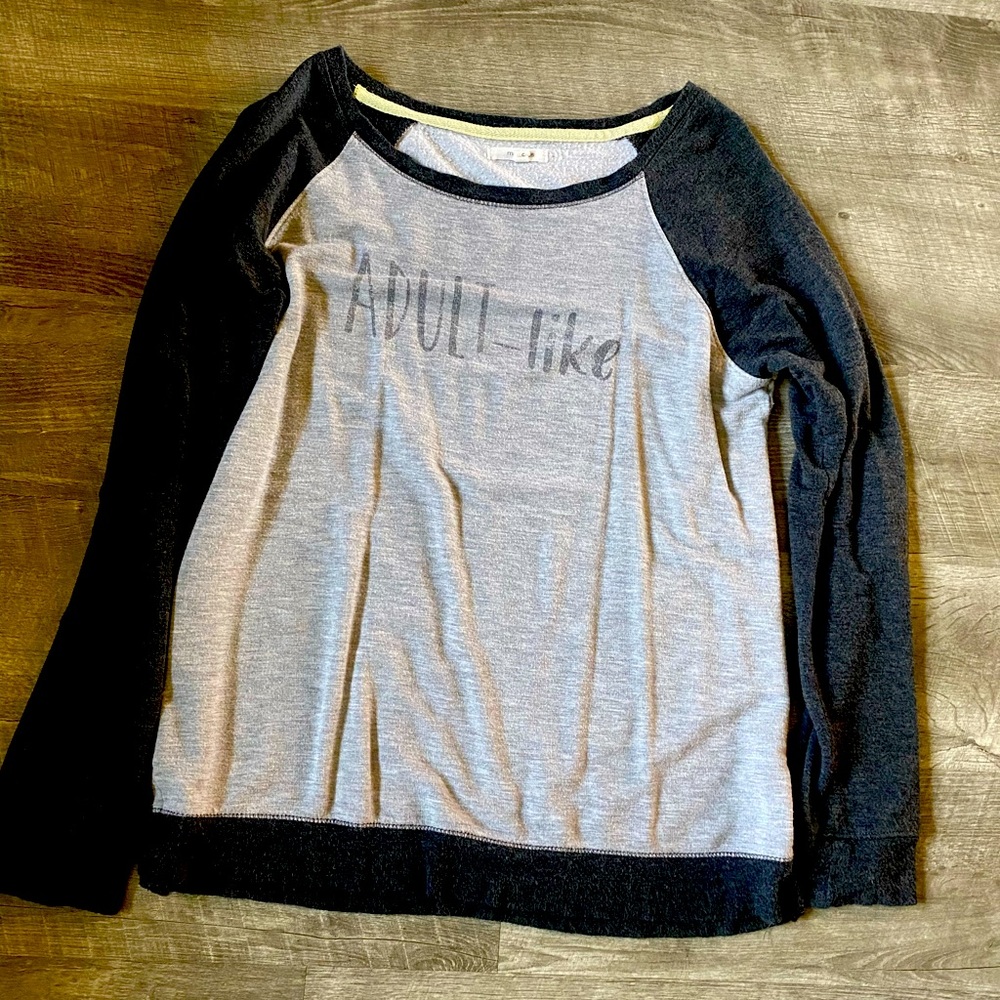 Women’s sweater size small